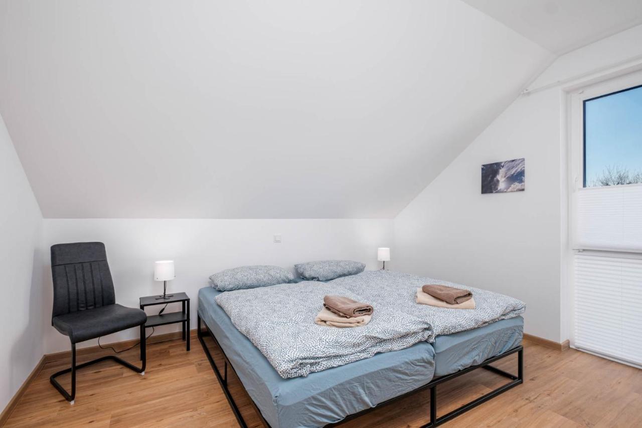 Am Thie Apartment Hoisdorf Екстериор снимка